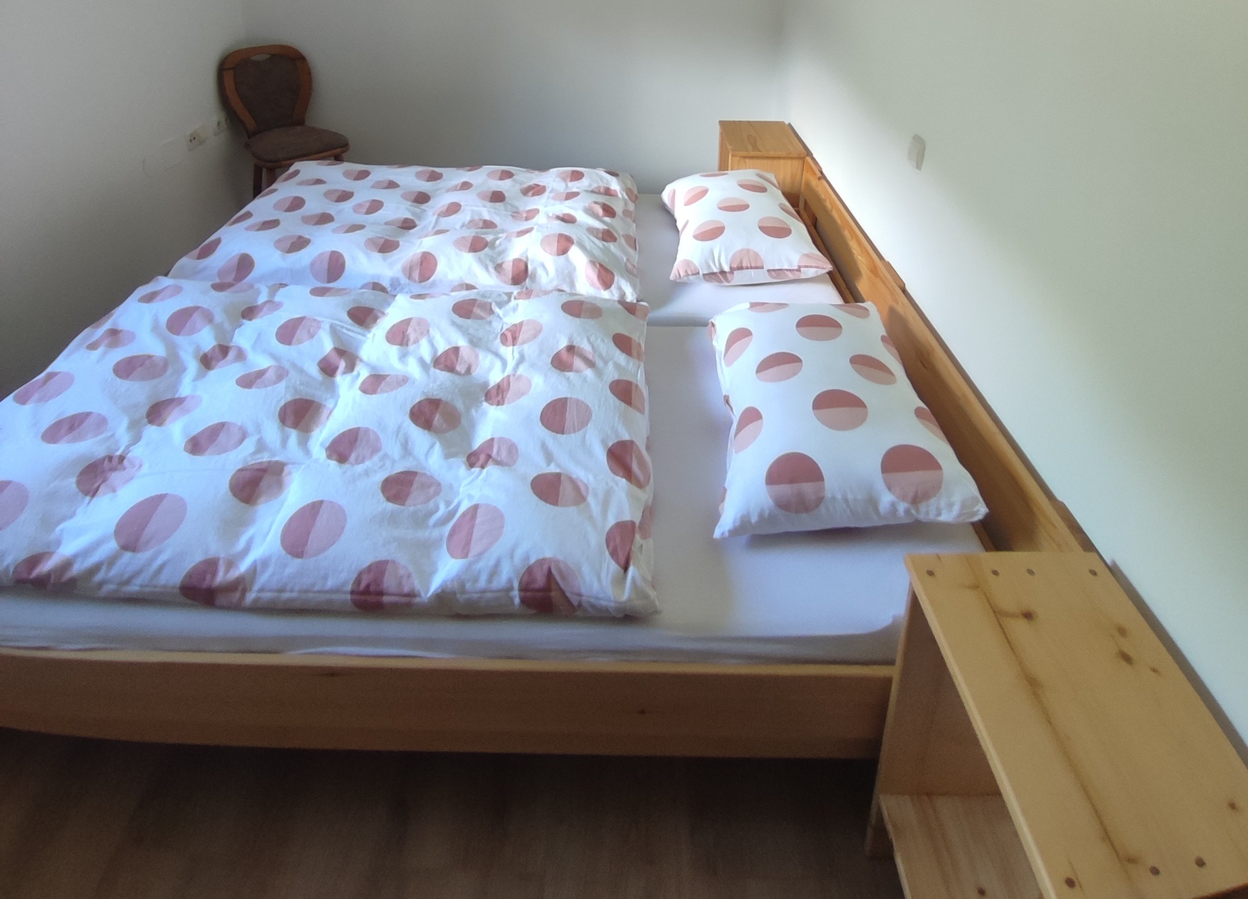 Bedroom with double bed